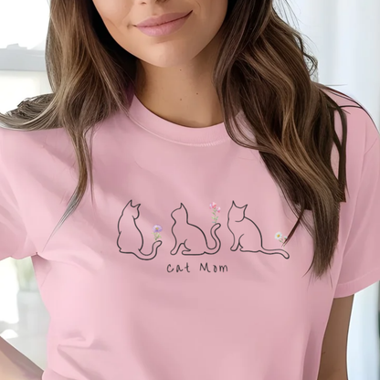 Cat Mom T-Shirt - Cute Gift for Women Who Love Cats
