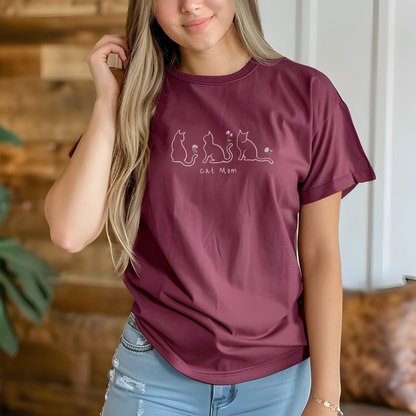 Cat Mom T-Shirt - Cute Gift for Women Who Love Cats