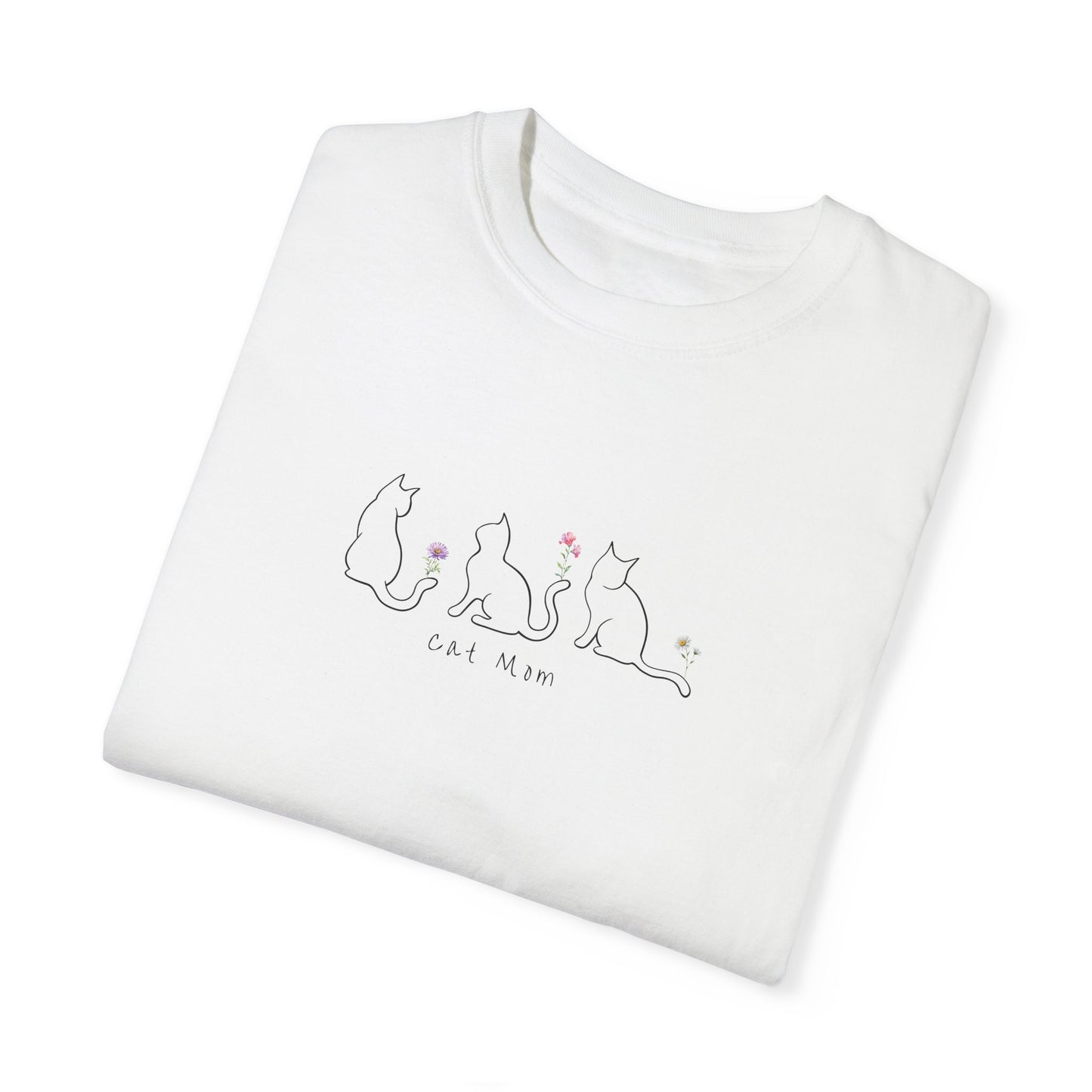 Cat Mom T-Shirt - Cute Gift for Women Who Love Cats